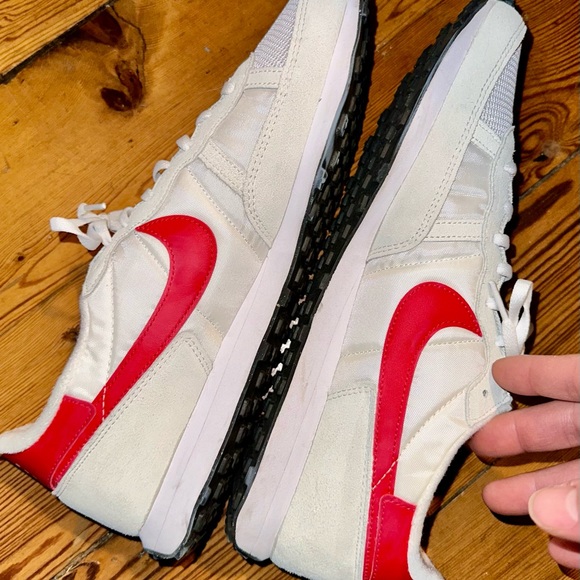 Shoes - Picture 5 of 7